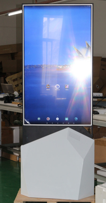 Kiosk OLED Digital Signage