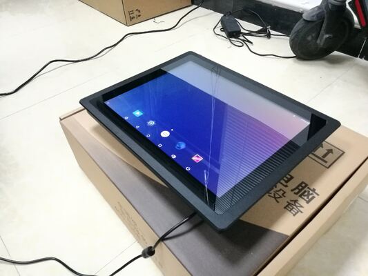 Wyświetlacz cyfrowej sygnalizacji czterogłowego procesora z systemem operacyjnym Android i Windows zaprojektowany do pracy w różnych środowiskach handlowych